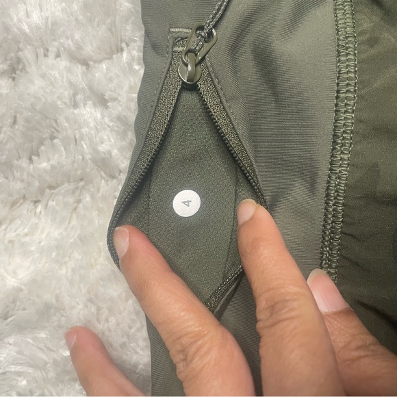 Lululemon speed shorts - Picture 3 of 6